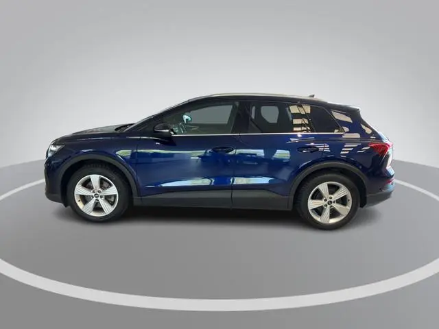 Audi Q4 e-tron 40 82 kWh 150kW/204PK · Leder · Stoelverwarming · Parkeersensoren · Garantie t/m 30-0...