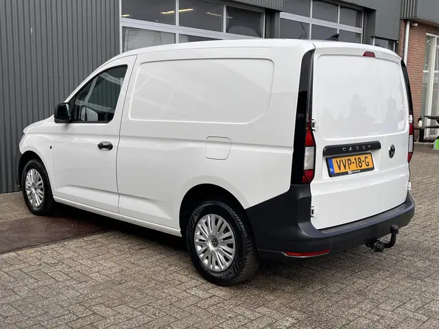 Volkswagen Caddy Cargo 2.0 TDI Airco Cruise controle Trekhaak 1400kg trekgewicht Apple carplay Navig...