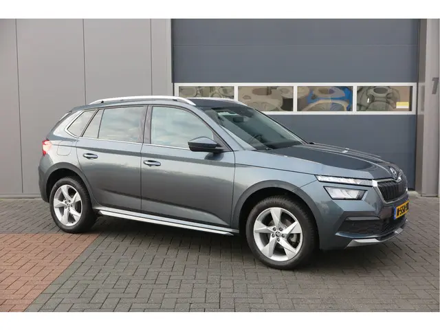 ŠKODA Kamiq 1.0 TSI 110pk Style PDC ,LMV,Trekhaak,Stoelverwarming,Cruisecontrol,Achteruitrijcamera,...