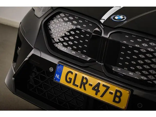 BMW iX2