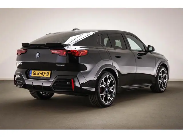 BMW iX2