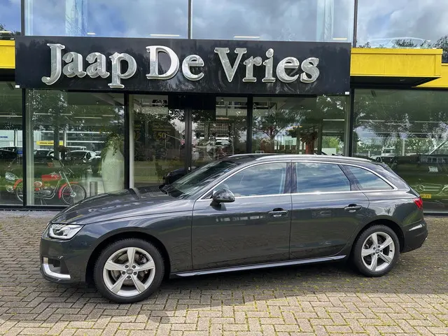 Audi A4 Avant 40 TFSI Launch edition Sport