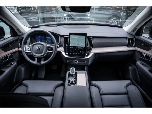 Volvo XC90 2.0 T8 Plug-in hybrid AWD Plus Dark ** Panodak ** Harman/Kardon ** HUD
