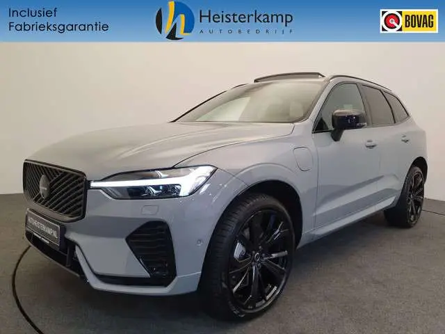 Volvo XC60 2.0 T6 Plug-in hybrid AWD Ultra Black Edition €79.192,- nieuw, Wegklapbare trekhaak, Panoramadak, Harman/Kardon