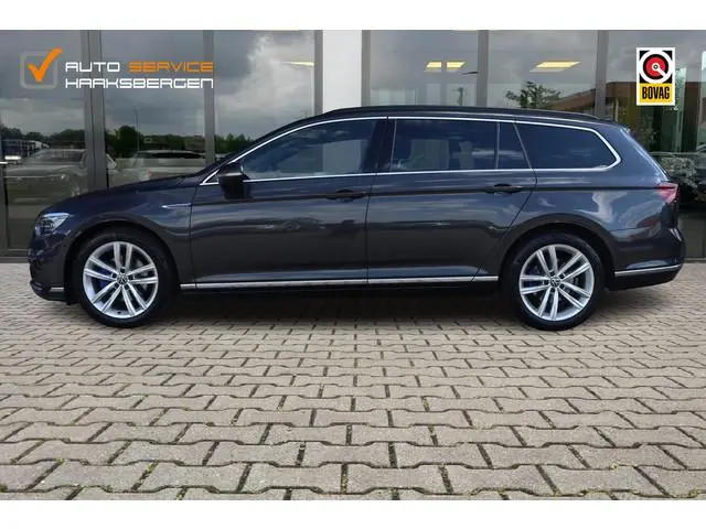 Volkswagen Passat Variant 1.4 TSI PHEV GTE Business | Trekhaak | Matrix | Camera |