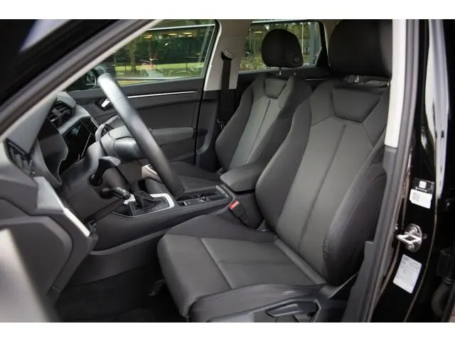 Audi Q3 45 TFSI e Advanced edition , SOH 89,2%, Adap. cruise, Trekhaak, Carplay,