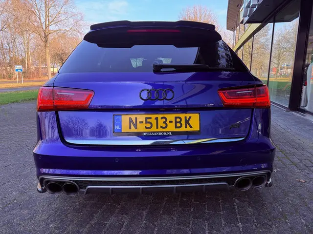 Audi A6 Avant 4.0 TFSI S6 Pro Line Plus