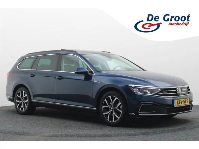 Volkswagen Passat Variant 1.4 TSI PHEV GTE Business Panoramadak, ACC, Apple Carplay, Trekhaak, Camer...