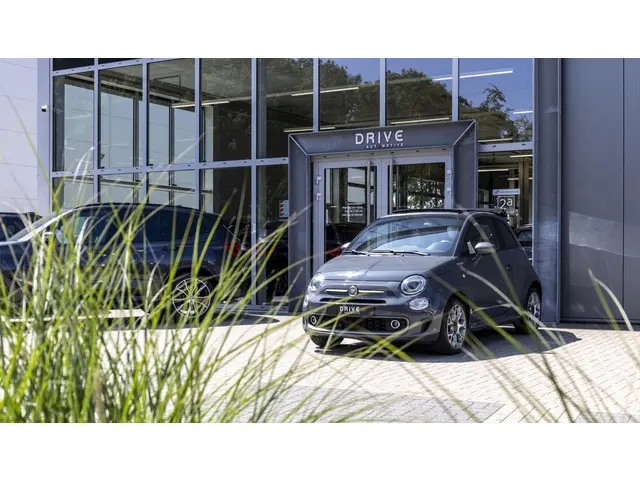 Volvo S60 2.0 Recharge T8 AWD 455PK Plus Bright |Schuif/kantel dak|H/K|360Cam|AutoPilot