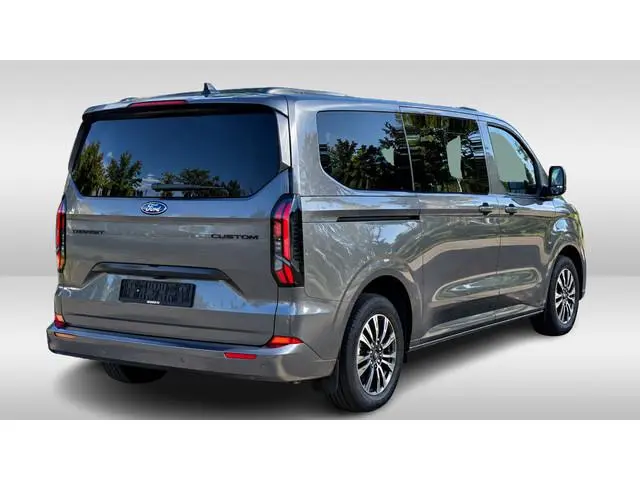 Ford Transit Custom 320 2.5 PHEV Kombi L2H1 Limited 9p.