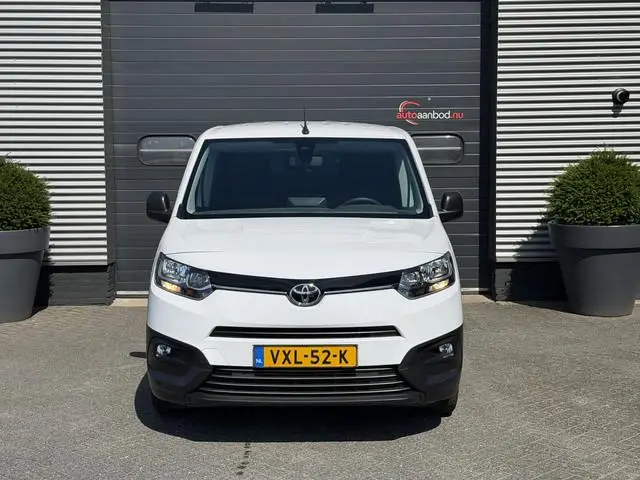 Toyota pro-ace
