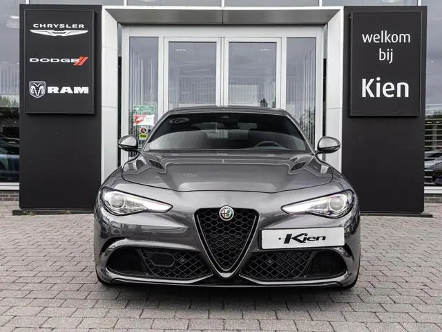 Alfa Romeo Giulia
