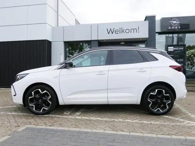 Opel Grandland 1.2 Turbo 130pk Ultimate Automaat | Camera | Keyless | LED Matrix