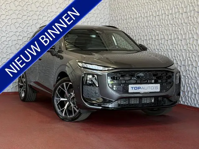 Audi Q3 1.5 e-hybrid |S edition | 272pk | Leer | Pano | Trekhaak | Stoel/Stuur verw |  Matrix Led |...