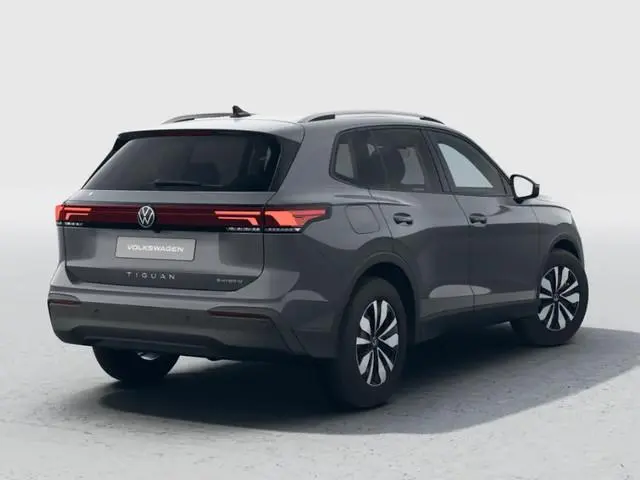 Volkswagen Tiguan Limited Edition 1.5 eHybrid 204 PK 6 versn. DSG · Design Pakket Dark · Trekhaak in...