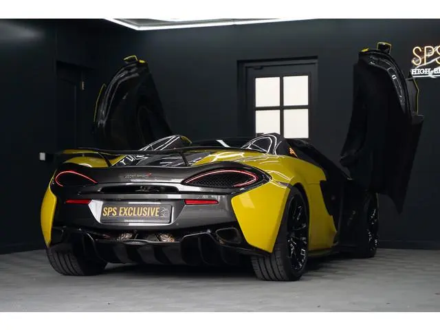 McLaren 570S