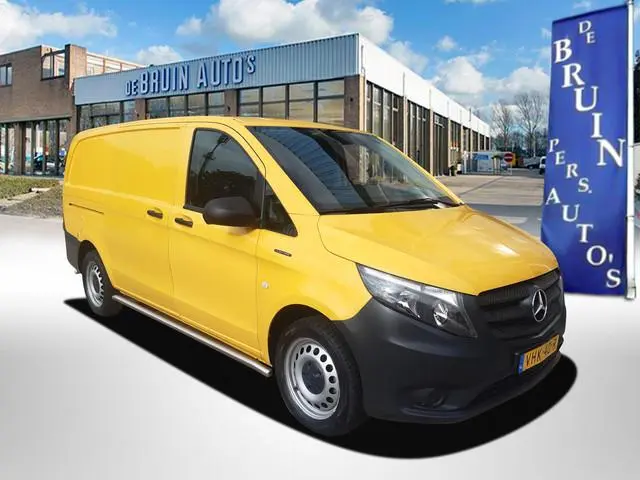 Mercedes-Benz eVito eVito Lang 41 kWh Airco  Achteruitrijcamera , Verwarmde stoel
