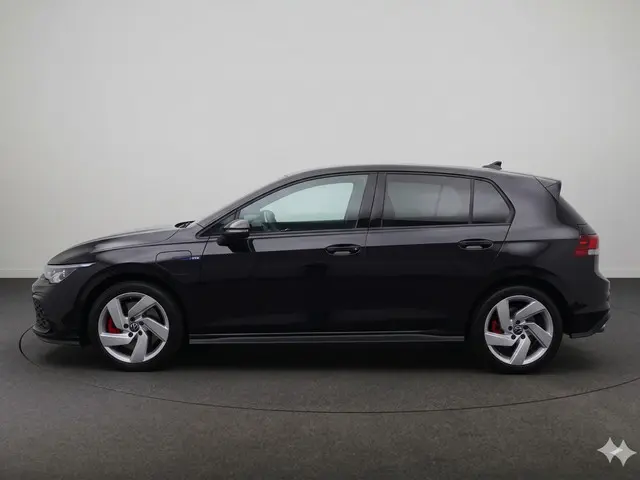 Volkswagen Golf 1.4 eHybrid GTE Automaat | Plug-In Hybrid | Navigatie | Apple Carplay of Android Aut...