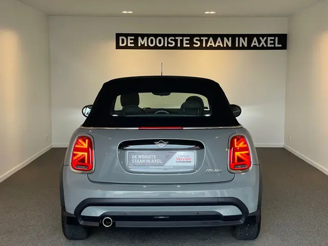 MINI Cooper Cabrio