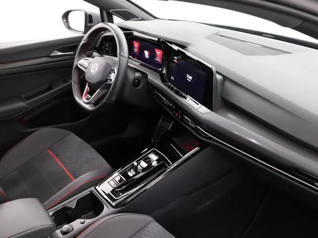 Volkswagen Golf 2.0 TSI 300pk DSG GTI Clubsport · Camera · Akrapovic · Apple/Android Car Play · Stoe...