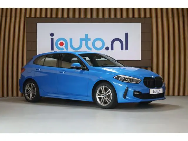 BMW 1-serie 118i aut. M-Sport Shadow Line Pano/Virtual Cockpit+/LED/Leder/ACC/Keyless/17"