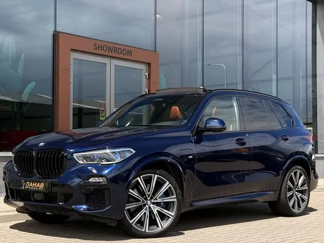 BMW X5 xDrive45e M-Sport Individual | ACC | H/K | Skylounge | Stoelverwarming \ verkoeling | Stuurve...