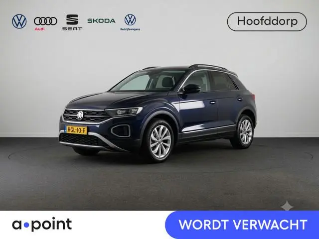 Volkswagen T-Roc 1.5 TSI Life Edition 150 pk Automaat (DSG) | Verlengde garantie | Navigatie via App...
