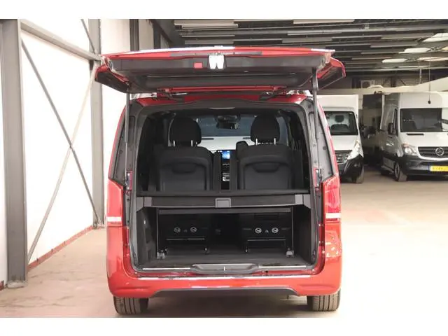 Mercedes-Benz EQV 300 L2 LANG 6 persoonsuitvoering Mercedes-Benz EQV 300 L2 6-persoonuitvoering