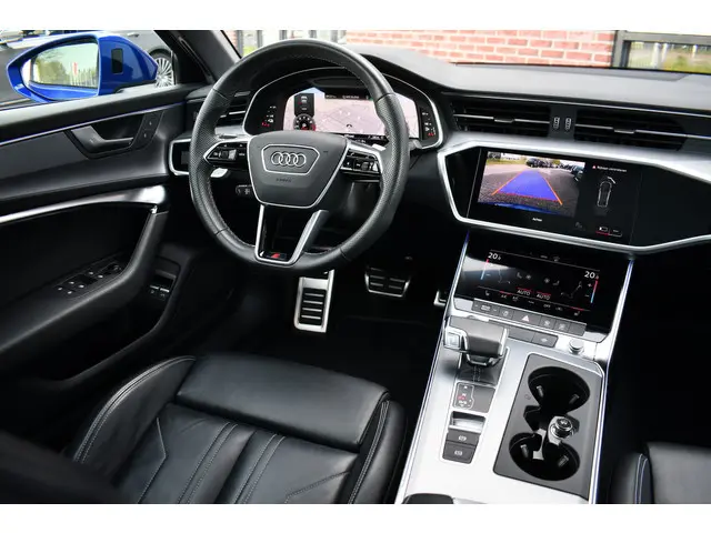 Audi A6 Limousine 55 TFSI e quattro Competition Pano Ultra-blau HUD ACC B&O