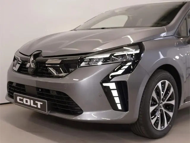 Mitsubishi Colt 1.6 HEV Intense | Super deal | 8 jaar garantie | Rijklaar nieuwe auto