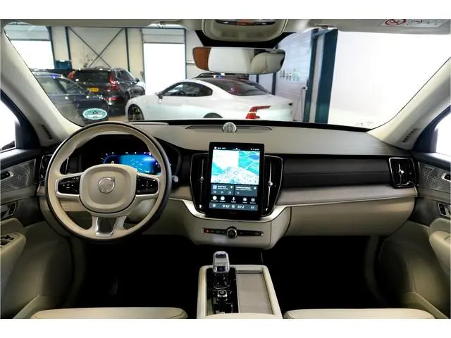 Volvo XC90 2.0 T8 AWD 335kW/456pk Aut8 Recharge Ultra Bright 7P LUCHTVERING + BOWERS&WILKINS + EL. T...