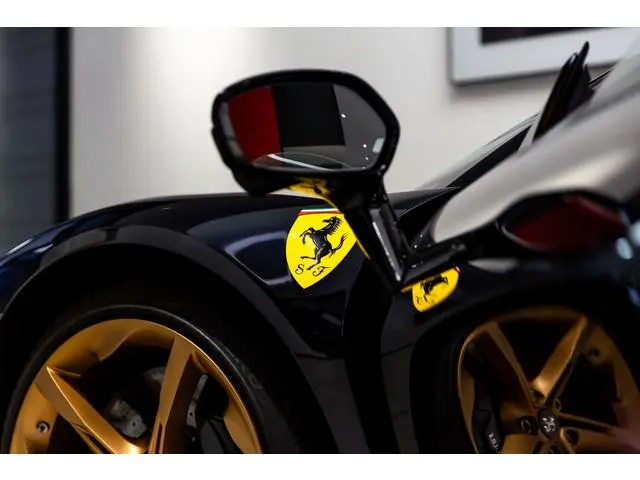 Ferrari SF90 Spider