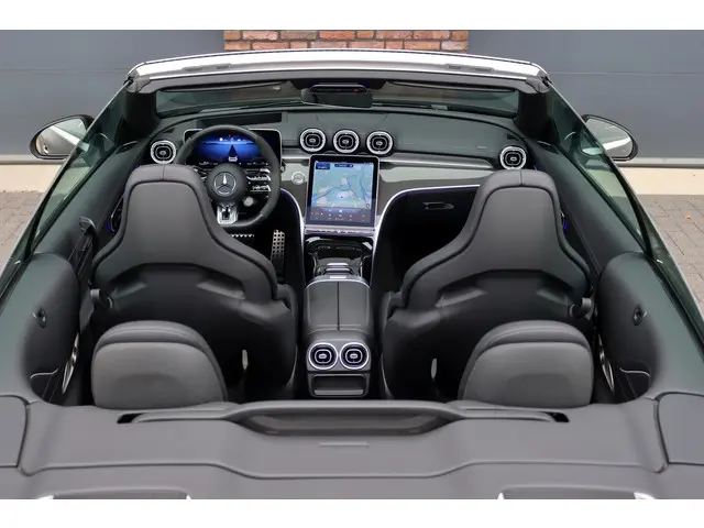 Mercedes-Benz CLE Cabriolet AMG 53 4MATIC+ Premium+ | Carbon | AMG Drivers Package | Distronic+ | Co...