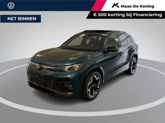 Volkswagen Tiguan 1.5 204pk DSG eHybrid R-Line Edition · Panoramadak · Wegklapbare Trekhaak · 360 Ca...