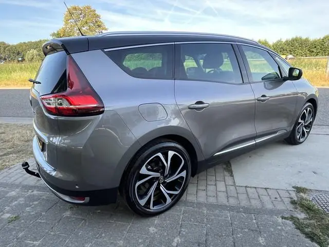 Renault Grand Scénic 1.3 TCe 140PK Bose 7p. / Automaat / Trekhaak / Camera / Parkeerhulp V+A / Keyle...