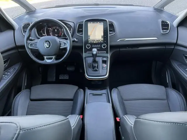 Renault Grand Scénic 1.3 TCe 140PK Bose 7p. / Automaat / Trekhaak / Camera / Parkeerhulp V+A / Keyle...