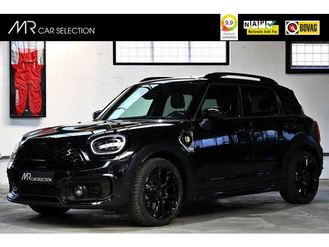 Mini Mini Countryman 1.5 Cooper S E ALL4 John Cooper Works | Panoramadak | 19 inch | Memory | NL aut...