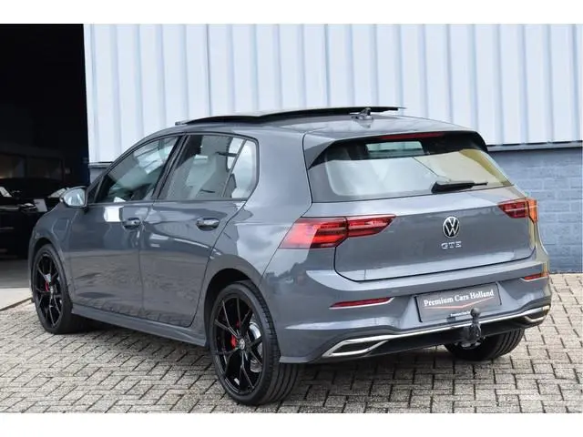 Volkswagen Golf 1.4 eHybrid GTE 245 Pk Vol Leder Pano IQ Light ACC Trekhaak 19 Inch