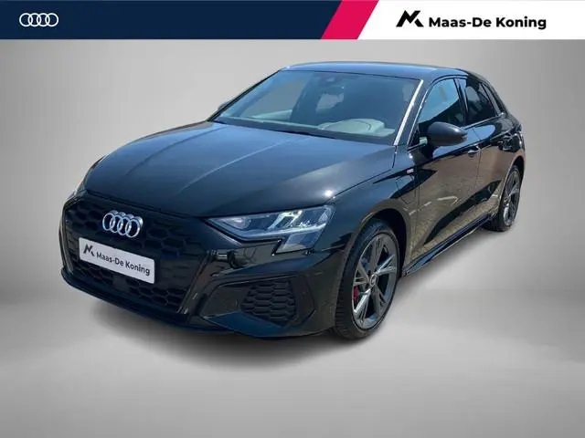 Audi A3 Sportback 45 TFSIe 180kW/245pk S Line · Apple/Android Car Play · Drive select · Leder/Stof ·...