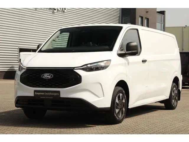 Ford E-Transit Custom 320 L2H1 Trend | 71 kWh | 160kW/218pk | Stoelverwarming | Camera | Carplay/And...