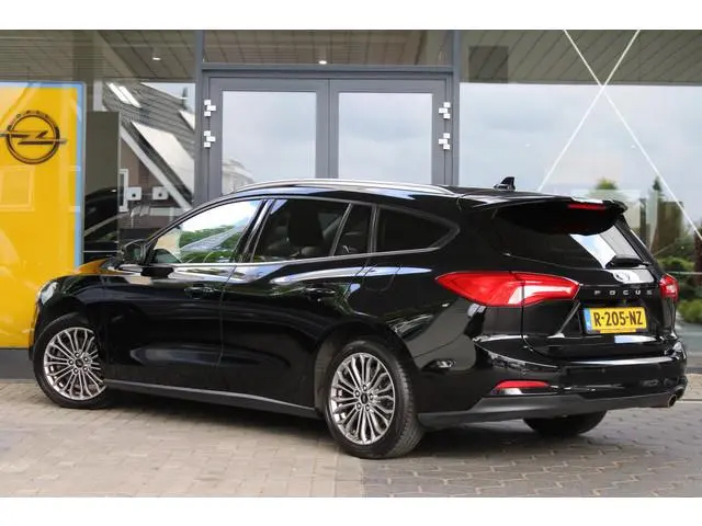 Ford Focus Wagon 1.0 EcoBoost Titanium Business | Achteruitrijcamera | Stoelverwarming | Trekhaak