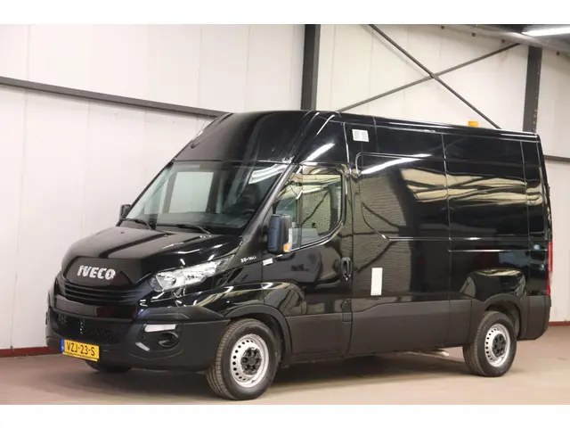 Iveco Daily 35S16V 2.3 L2H2 160PK 3500 KG TREKVERMOGEN EURO 6 Iveco Daily 35S16V 2.3 L2H2 160 PK 350...