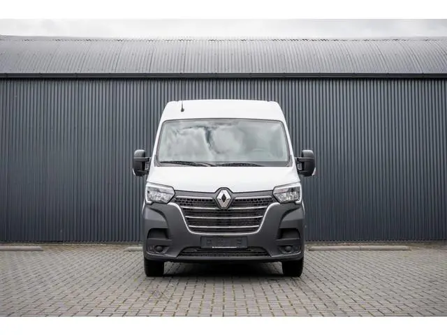 Renault Master Bleu DCI 135PK | L2H2 | Nieuw | Navi | 3-Zits | LED | Cruise | Airco