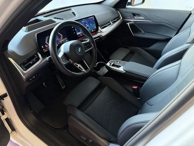 BMW X1 XDRIVE 25E PLUG IN HYBIRD M-SPORT LED PANORAMA .SCHUIFDAK  ELEK.KLEP NAVI STOELVERW M-SHADOW...