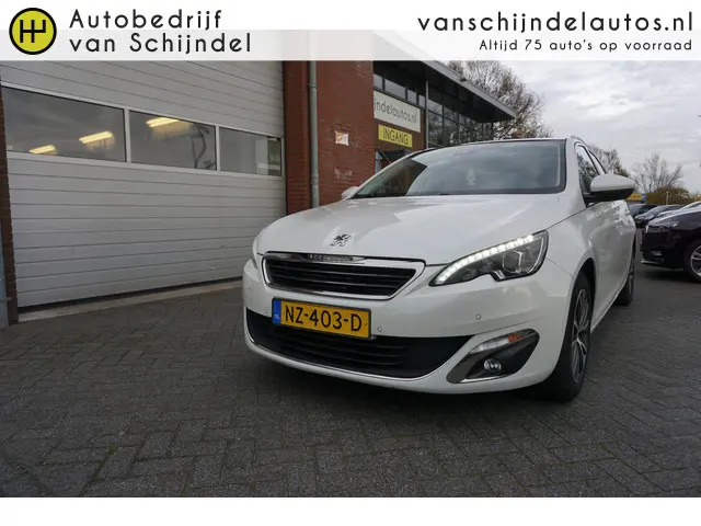Peugeot 308 SW 1.2 PURETECH 131PK ALLURE NIEUWE APK CAMERA PANORAMADAK LED NAVI APPS CLIMA CRUISE PD...