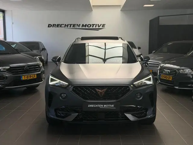 CUPRA Formentor 1.4 TSI e-Hybrid vz / pano / camera / CarPlay /