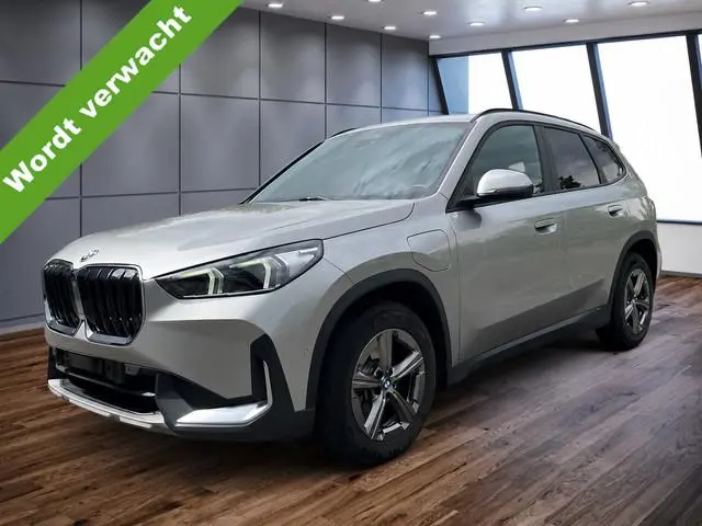BMW X1 xDrive25e Trekhaak Harman-Kardon Leder Elek Stoelverstoeling LED Carplay DAB Achteruitrijcame...