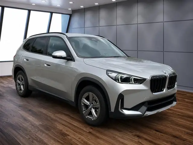 BMW X1 xDrive25e Trekhaak Harman-Kardon Leder Elek Stoelverstoeling LED Carplay DAB Achteruitrijcame...