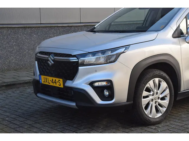 Suzuki S-Cross 1.4 Boosterjet Select Smart Hybrid | 1500 kg trekgewicht | tot 10 jaar garantie!! | P...
