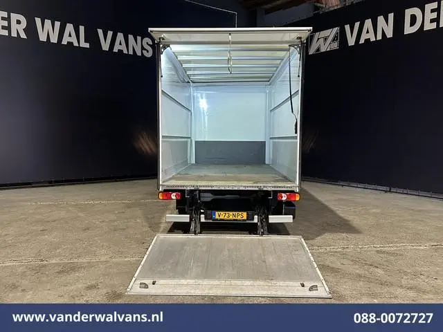 Peugeot Boxer 2.2 BlueHDi 141pk Bakwagen 436cm Lang Laadklep Euro6 Airco | Cruisecontrol | 1085kg la...
